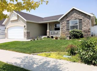 7482 S Park Maple Dr, West Jordan, UT 84081