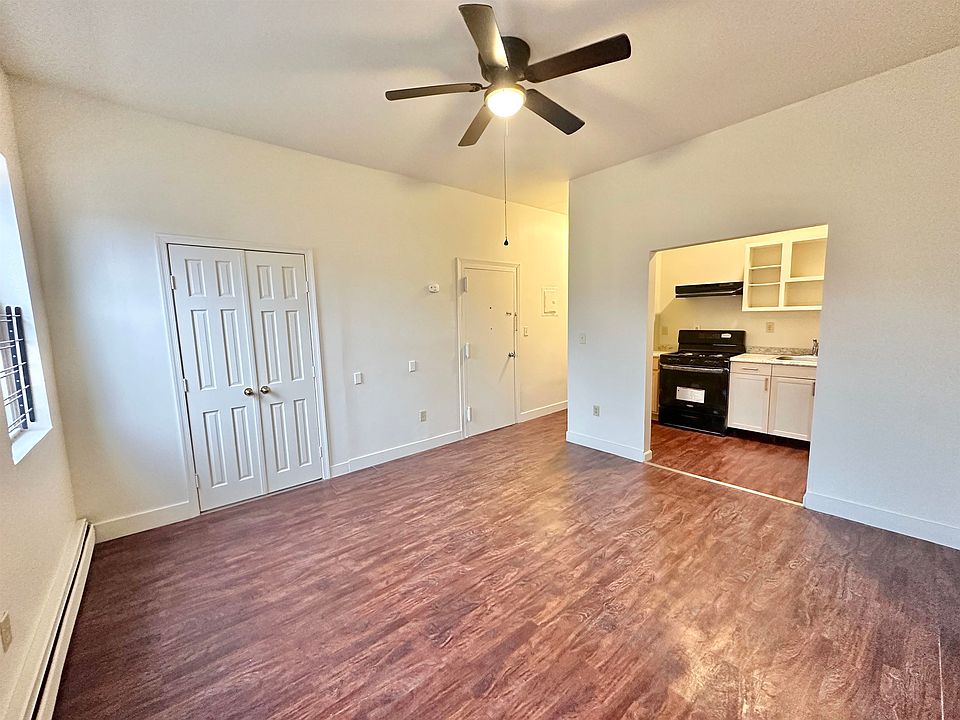 1st image of 189 Van Horne St Floor 2
