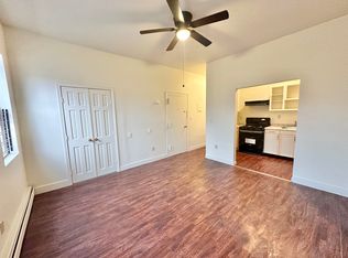 189 Van Horne St #2B, Jersey City, NJ 07304