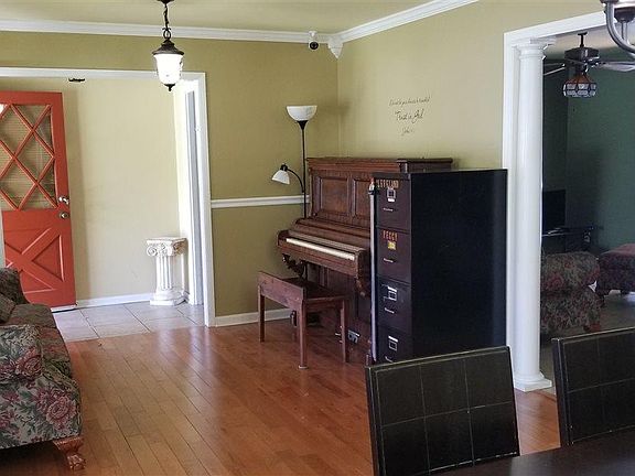4th image of 4708 Wheaton Ln NW