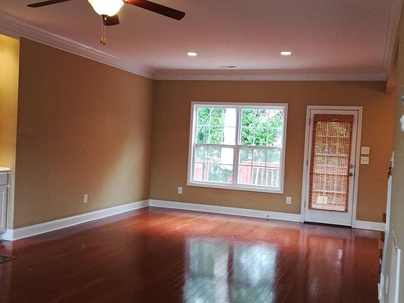 2nd image of 6924 Wyndham Pointe Ln