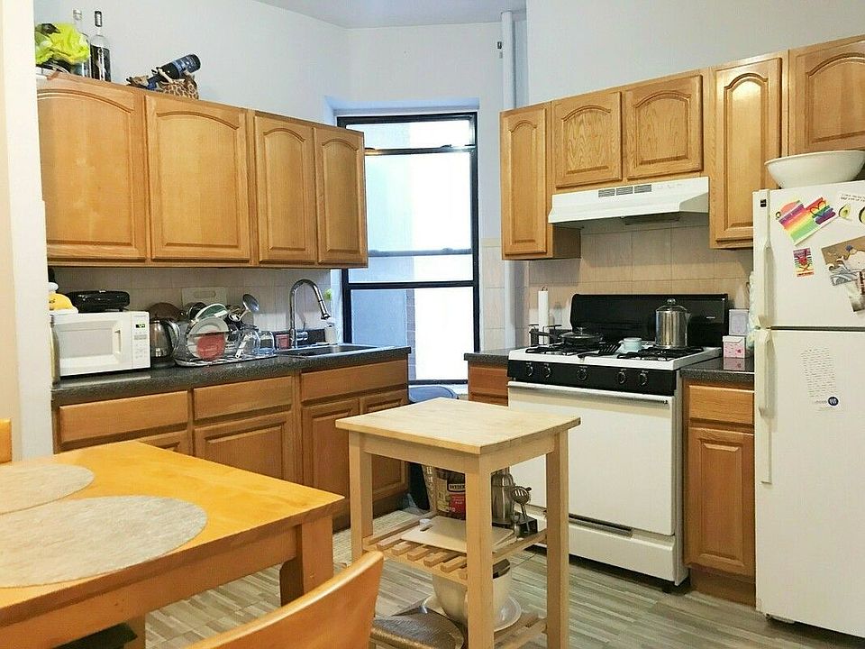 1st image of 463 W 43rd St APT 4W