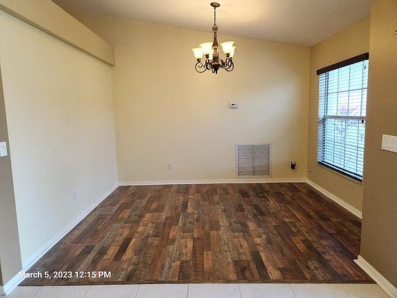 4th image of 3672 SW Carmody St