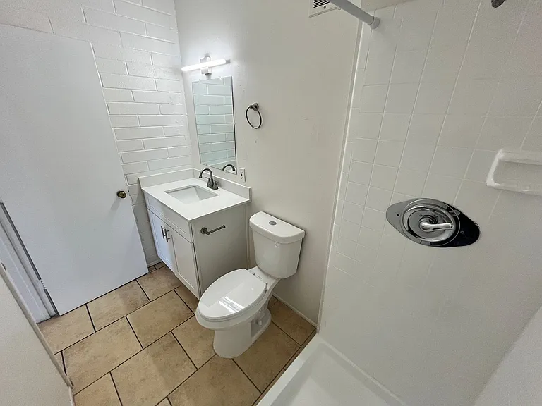 Catalina View Apartments — Photo 75