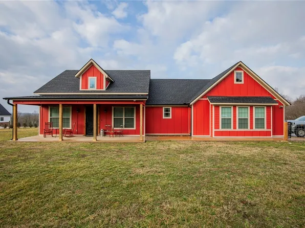 16835 Harmon Rd, Fayetteville, AR 72704