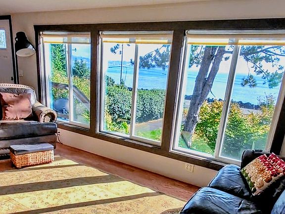 Breathtaking views to come home to!