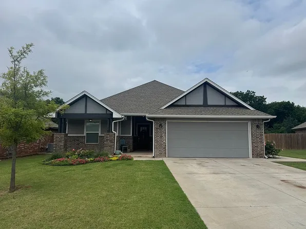 300 Mountain Laurel Way, Noble, OK 73068