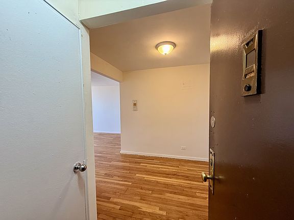 2nd image of 9205 Ridge Blvd APT 6K