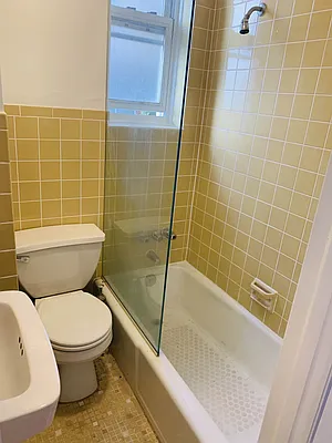 Rented by Voro New York | media 26