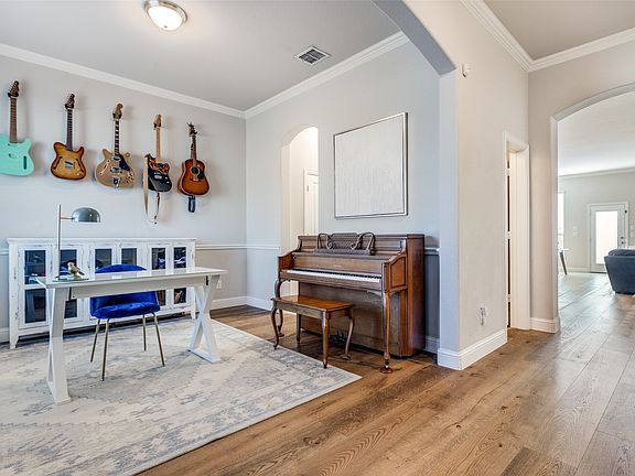 4th image of 2913 Country Church Rd