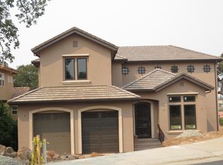 1965 Park Oak Dr, Roseville, CA 95661