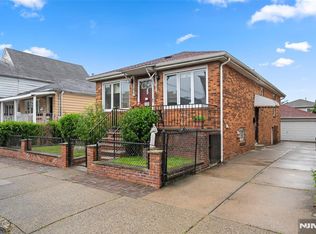 209 8th St, Fairview, NJ 07022