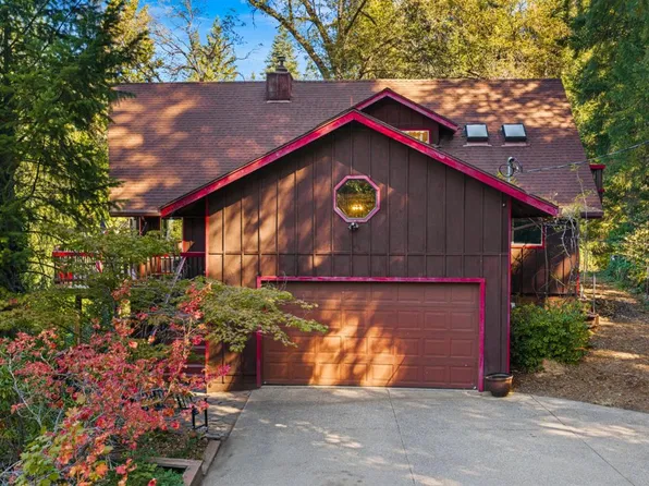 11940 Gold Dust Ln, Nevada City, CA 95959