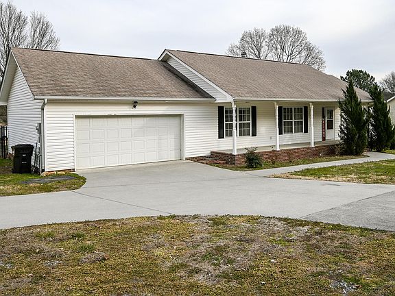 2nd image of 4211 Blue Springs Rd