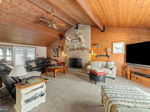 3rd image of 116 Kent Point Rd