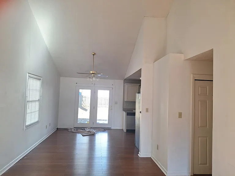 1717 Brook Park Dr — Photo 3