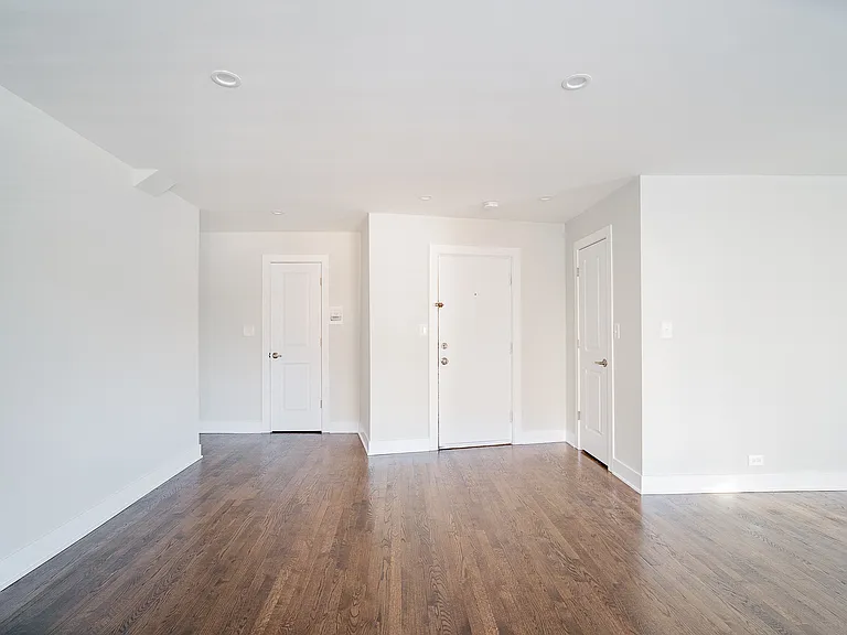 Living Room 7365-1