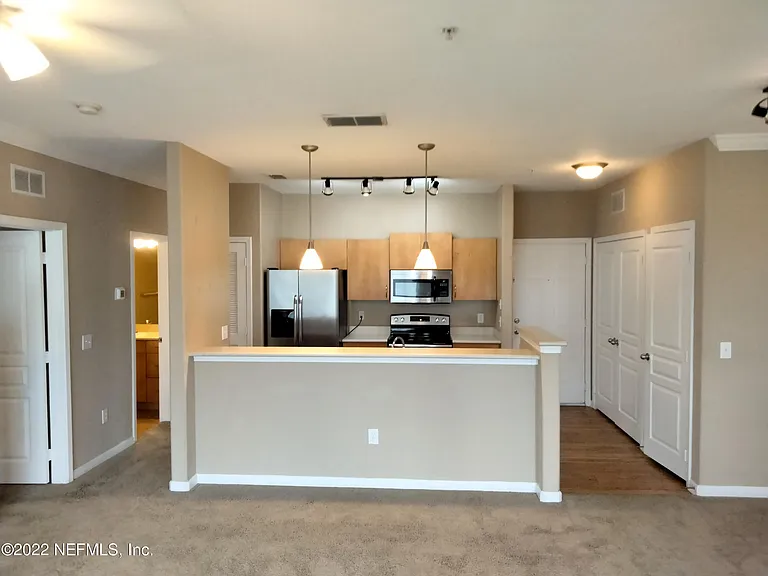 8290 Gate Pkwy W #1017 — Photo 26