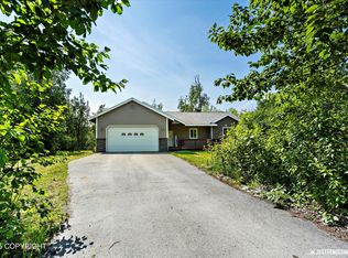 8581 S Yankee Cir, Wasilla, AK 99654