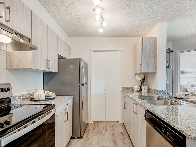 25 Clydesdale Ave — Photo 14
