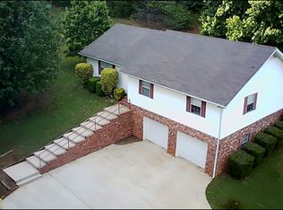 86 Mitchell Rd, Talladega, AL 35160