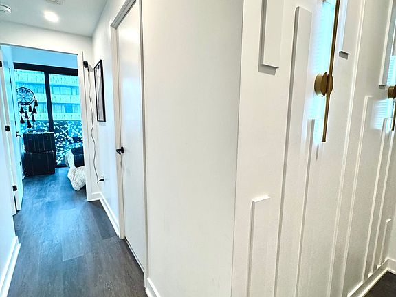 4th image of 55 Charles St E #1510