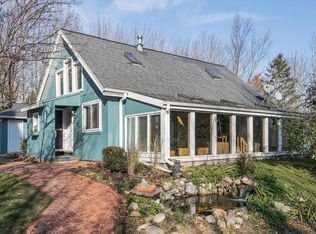 280 High Forest Dr, Cedarburg, WI 53012
