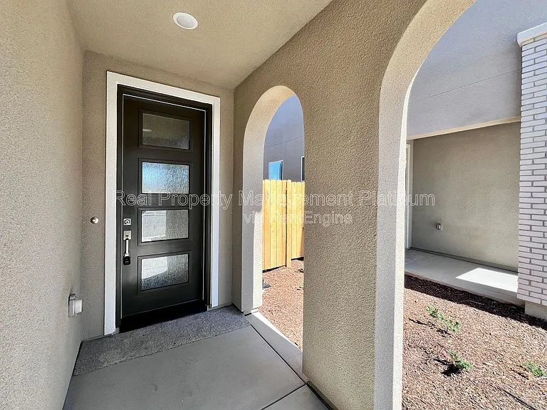 2059 N Wagon Ln — Photo 21