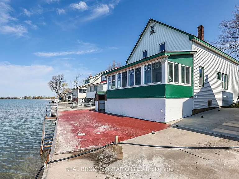 11611 Beach Rd W — Photo 36