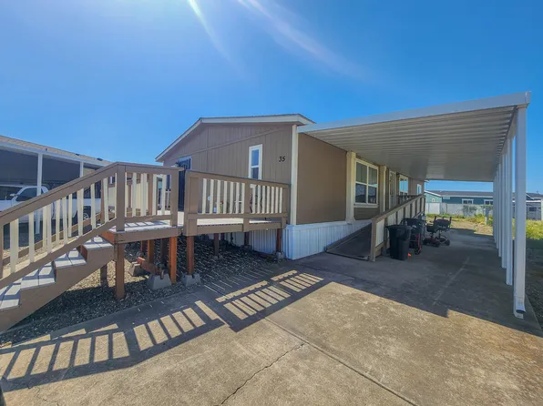 4729 S Pacific Hwy Unit 35, Phoenix, OR 97535