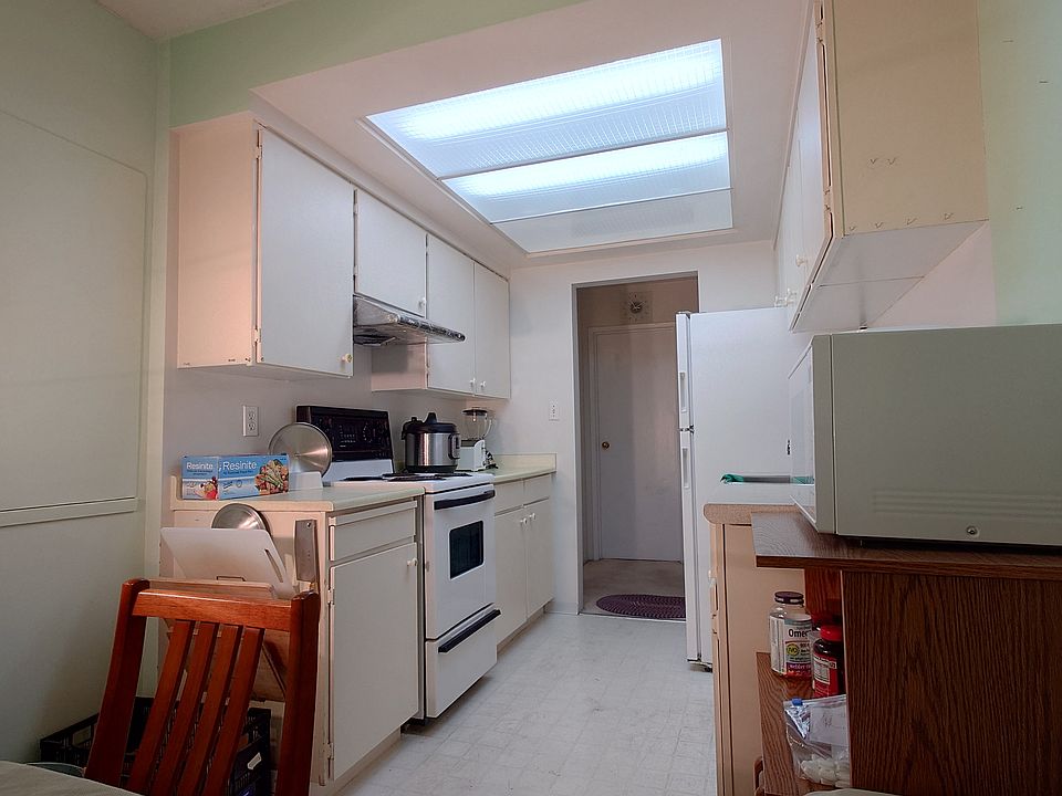 1st image of 6560 Buswell St #310