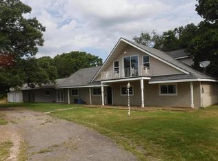 16736 Grizzly Dr, Neosho, MO 64850