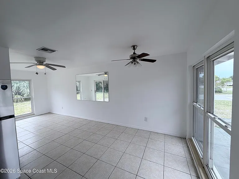 2107 Little John Rd — Photo 6