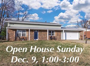 9 Chateau Dr, Fairview Heights, IL 62208