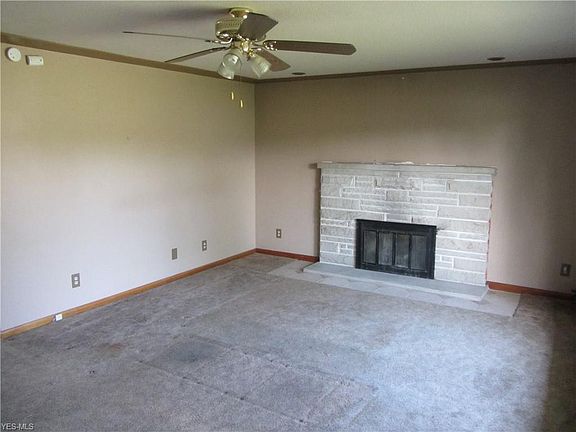 4th image of 1208 Bell Ave