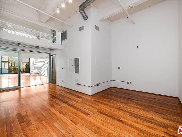 1850 Industrial St #106 — Photo 19