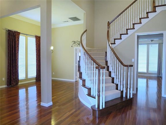 4th image of 6629 Shadow Crest Dr