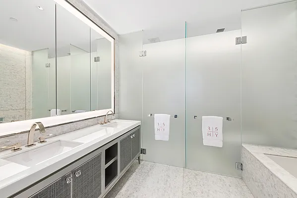 Rented by Compass | media 53