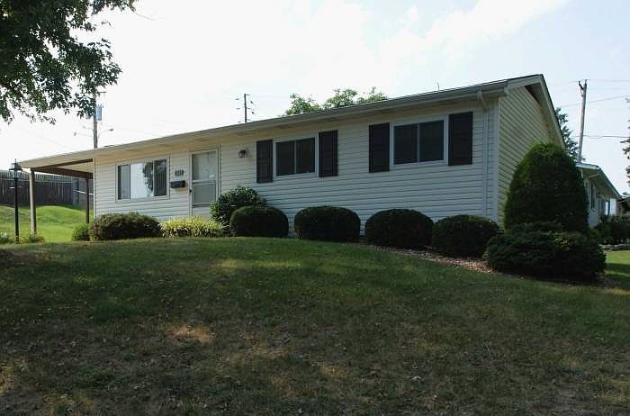 1st image of 5069 Ville Donna Ln