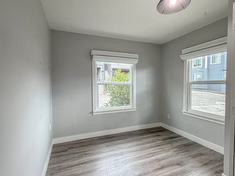 2212 Rucker Ave — Photo 13