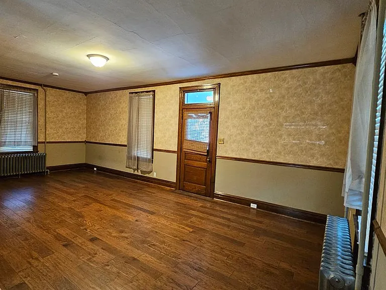 565 Trinity Rd — Photo 10
