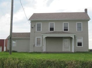 6110 S Lowell Park Rd, Dixon, IL 61021