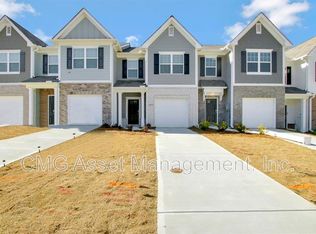 5719 Union Pointe Dr, Union City, GA 30291