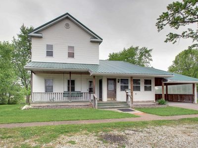 529 N Monroe St, Pittsfield, IL, 62363