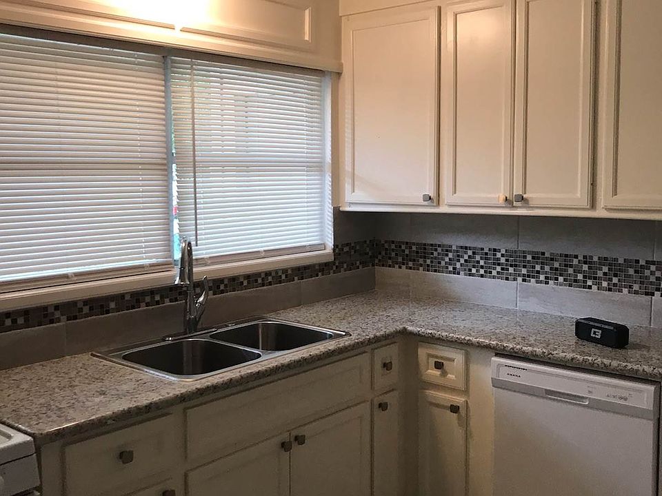 1st image of 1503 Cedarwood Dr