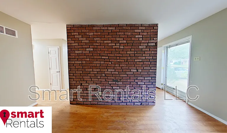 1504 Redman Blvd — Photo 4