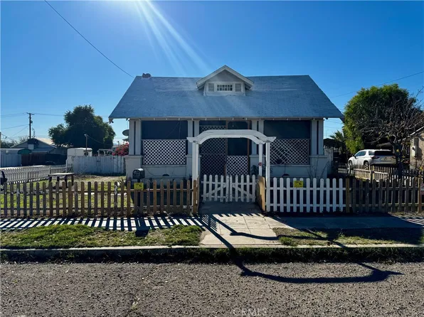 203 Walnut St, Needles, CA 92363