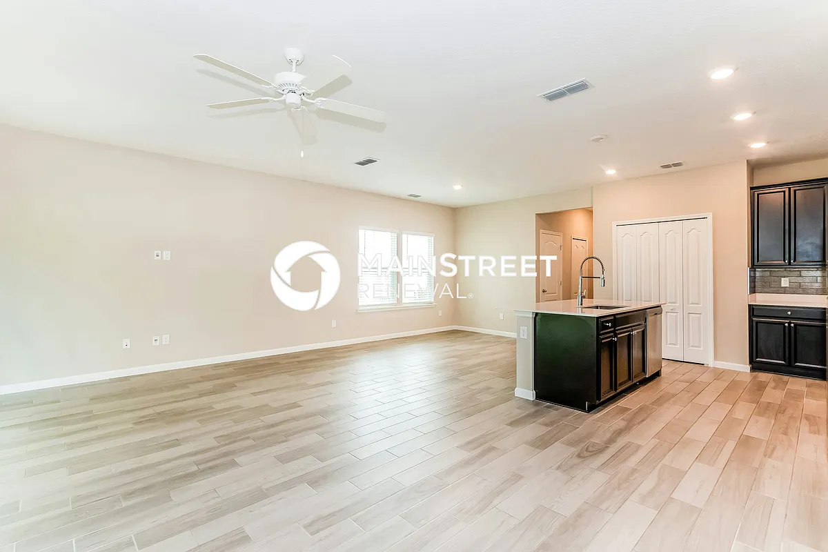Living Room - 10382 Benson Lake Dr