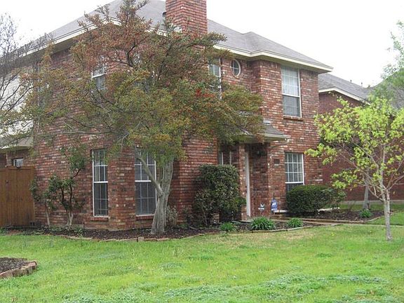 2nd image of 553 Lake Forest Dr