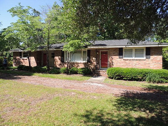 4th image of 15 Rosemary Dr